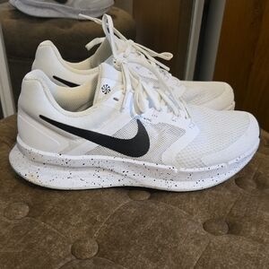 Nike White and Black Running Shoes